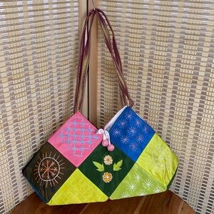 🔶Boho Style Embroidered Patchwork Purse NWOT